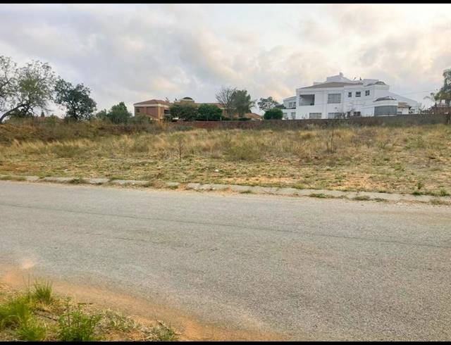LAND FOR SALE IN STERPARK